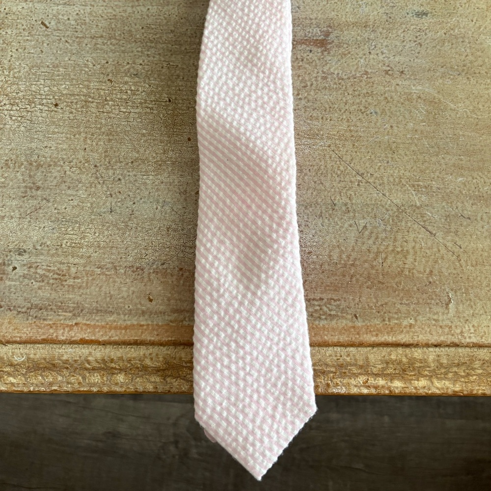 The Tie Bar seersucker pink and white skinny tie
